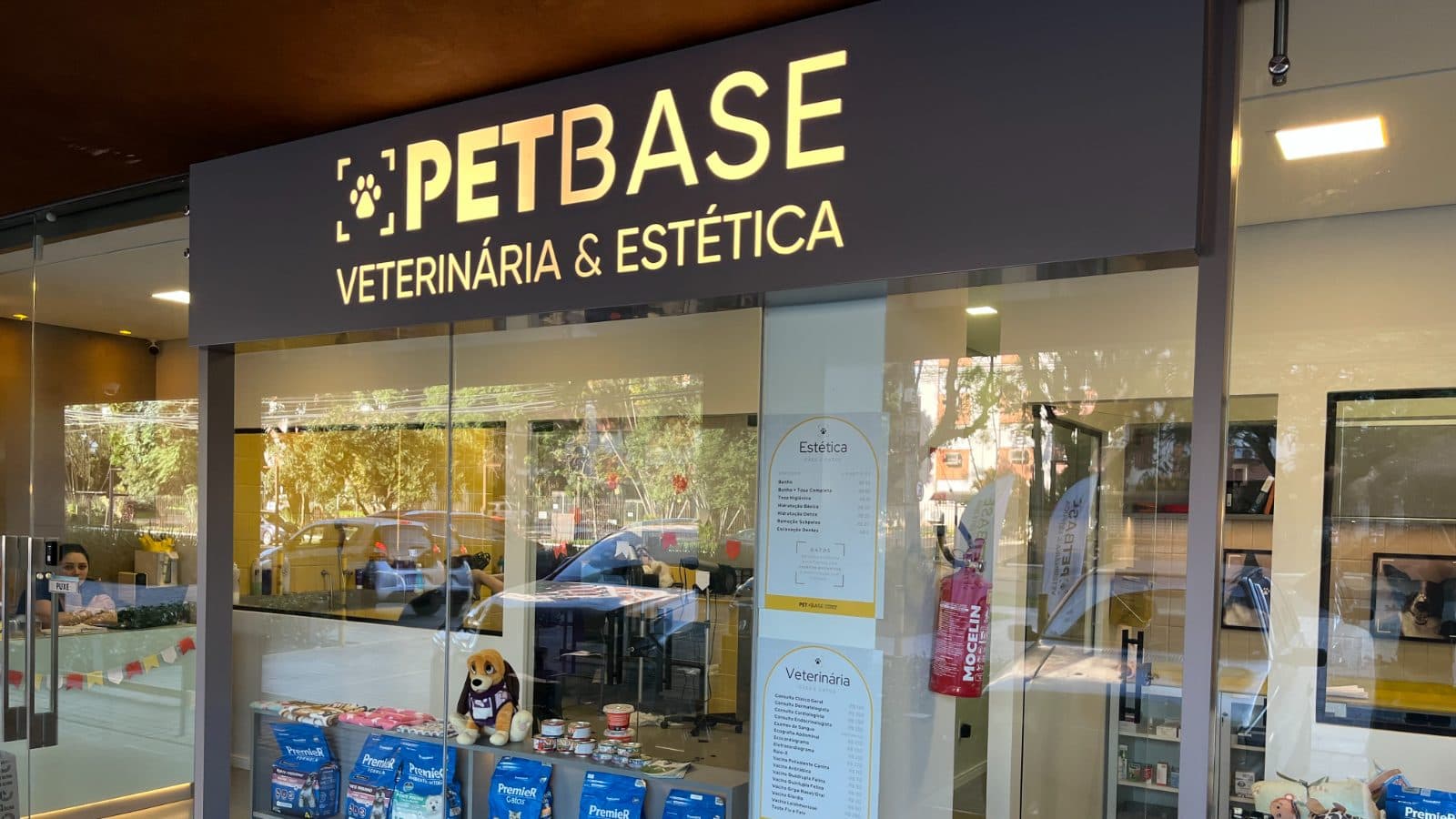 Como funciona PETBASE